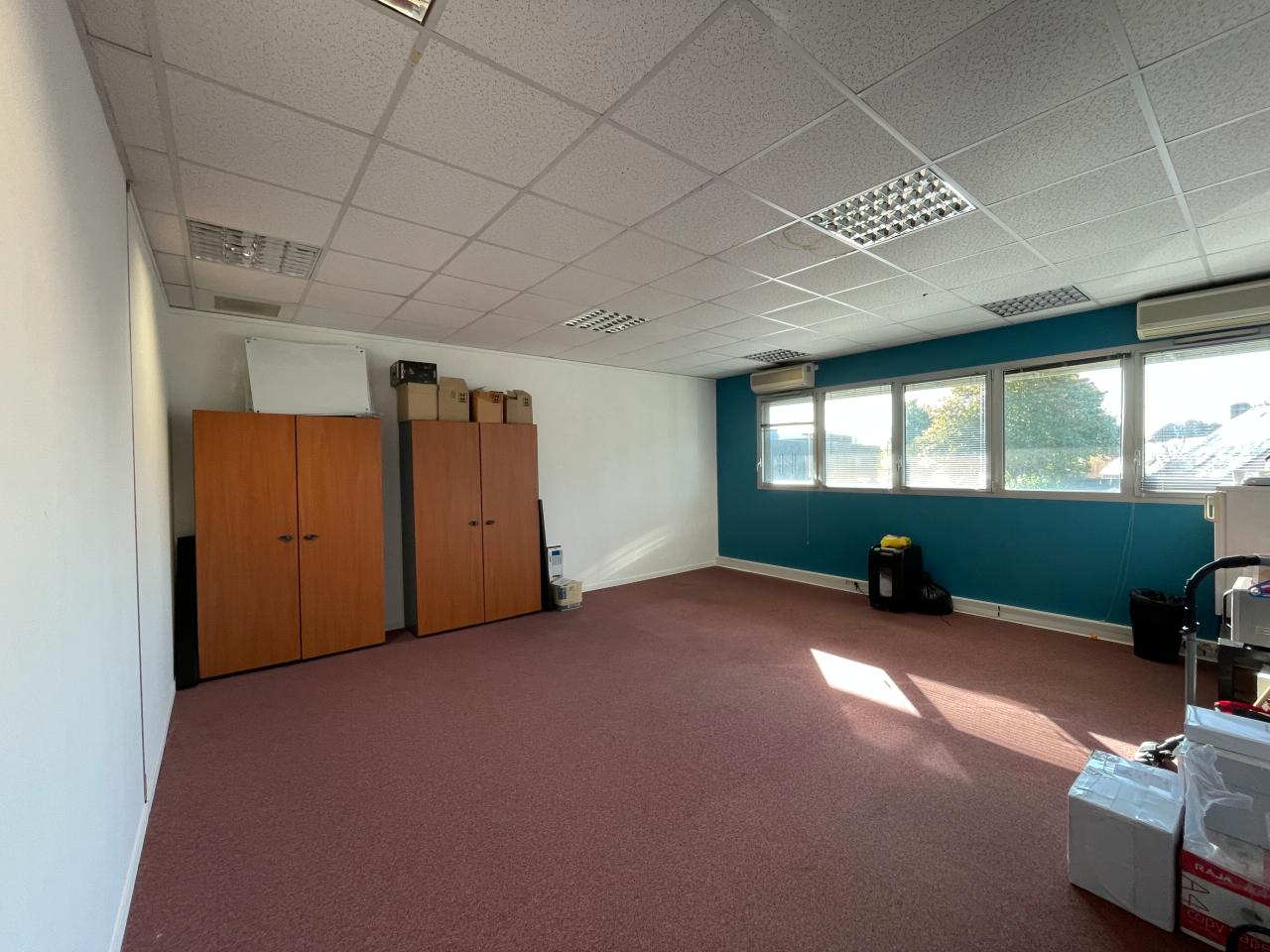 Bureau La-Chapelle-sur-Erdre 416m² Location bureau La-Chapelle-sur-Erdre Loire-Atlantique OLBUR2425965 5
